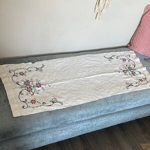 Vintage Handmade Embroidered Linen Blend Floral Table Runner